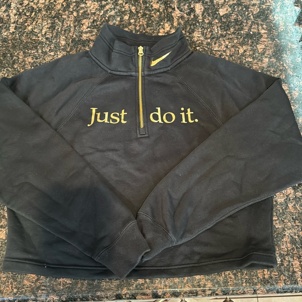Nike cropped sweatshirt